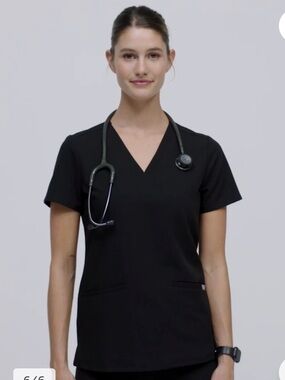 Figs Casma Three Pocket Scrub Top Black Large